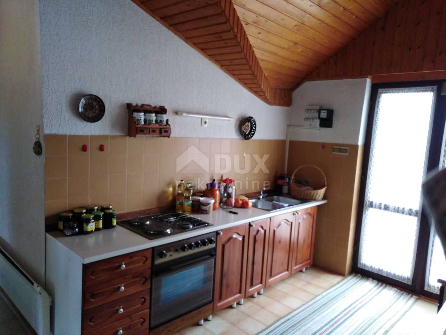 房子 在 Matulji, Primorsko-goranska županija 10872993