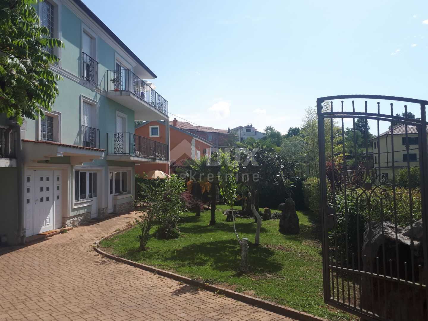 casa en Kastav, Primorsko-Goranska Županija 10873011