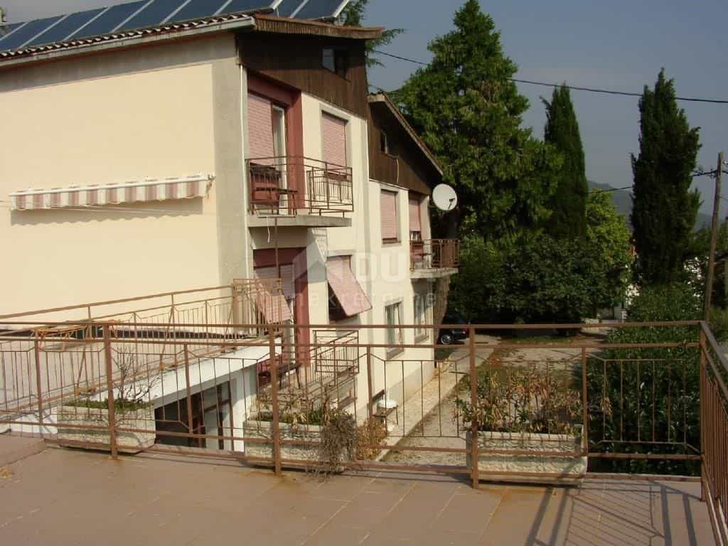 房子 在 Ičići, Primorje-Gorski Kotar County 10873190