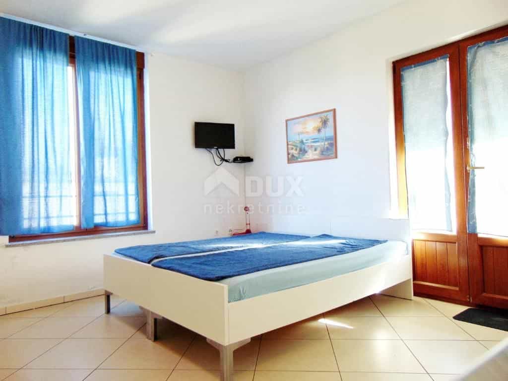 casa no Pomer, Istria County 10873214