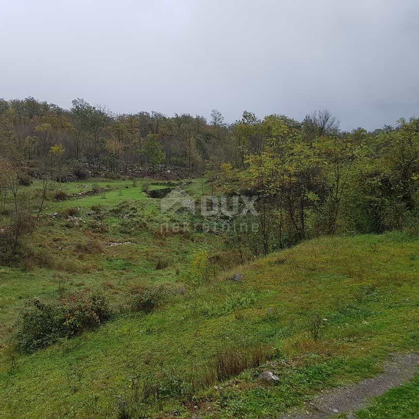 Tanah di Matulji, Primorsko-Goranska Zupanija 10873250