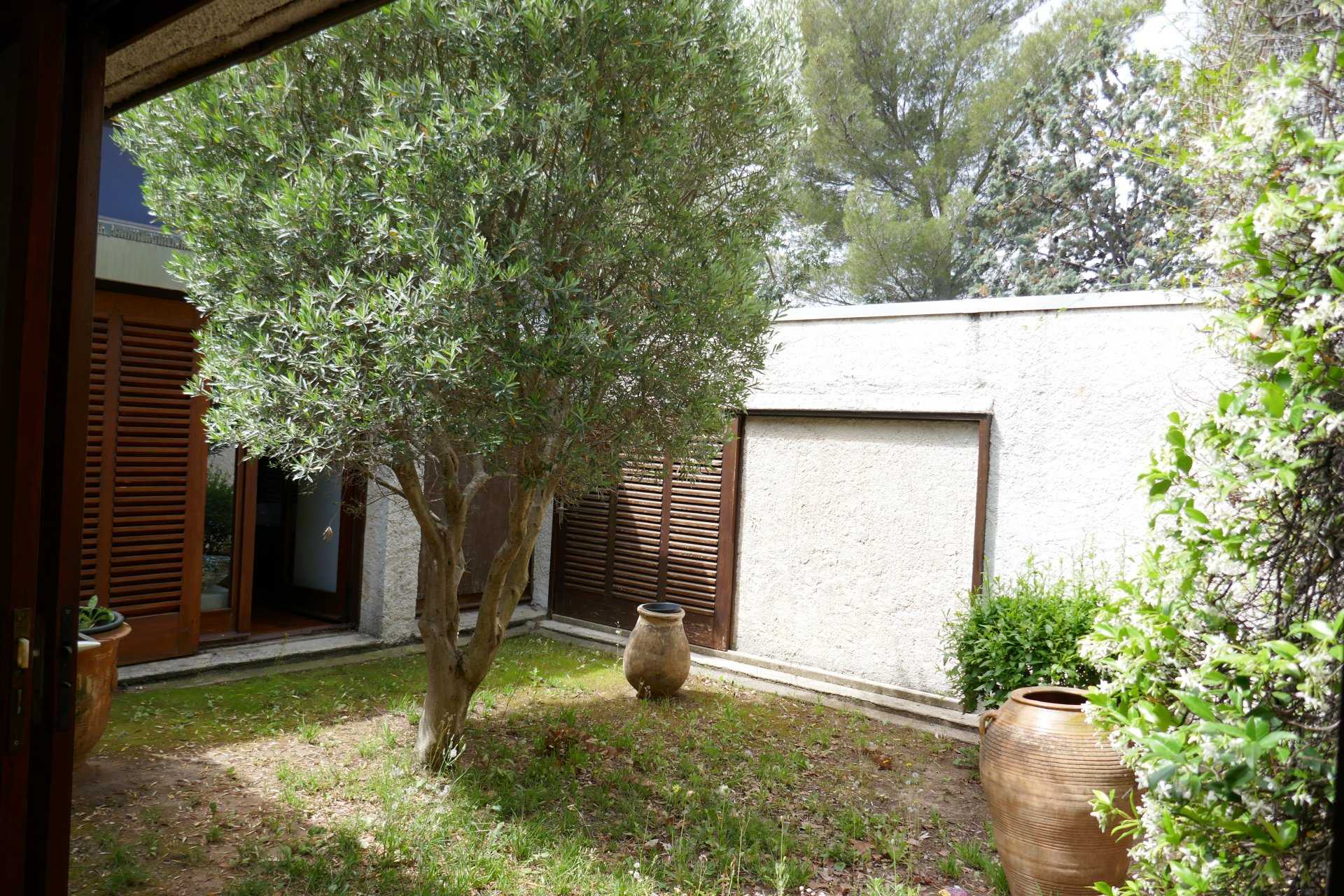 House in Roquebrune-sur-Argens, Provence-Alpes-Côte d'Azur 10873290