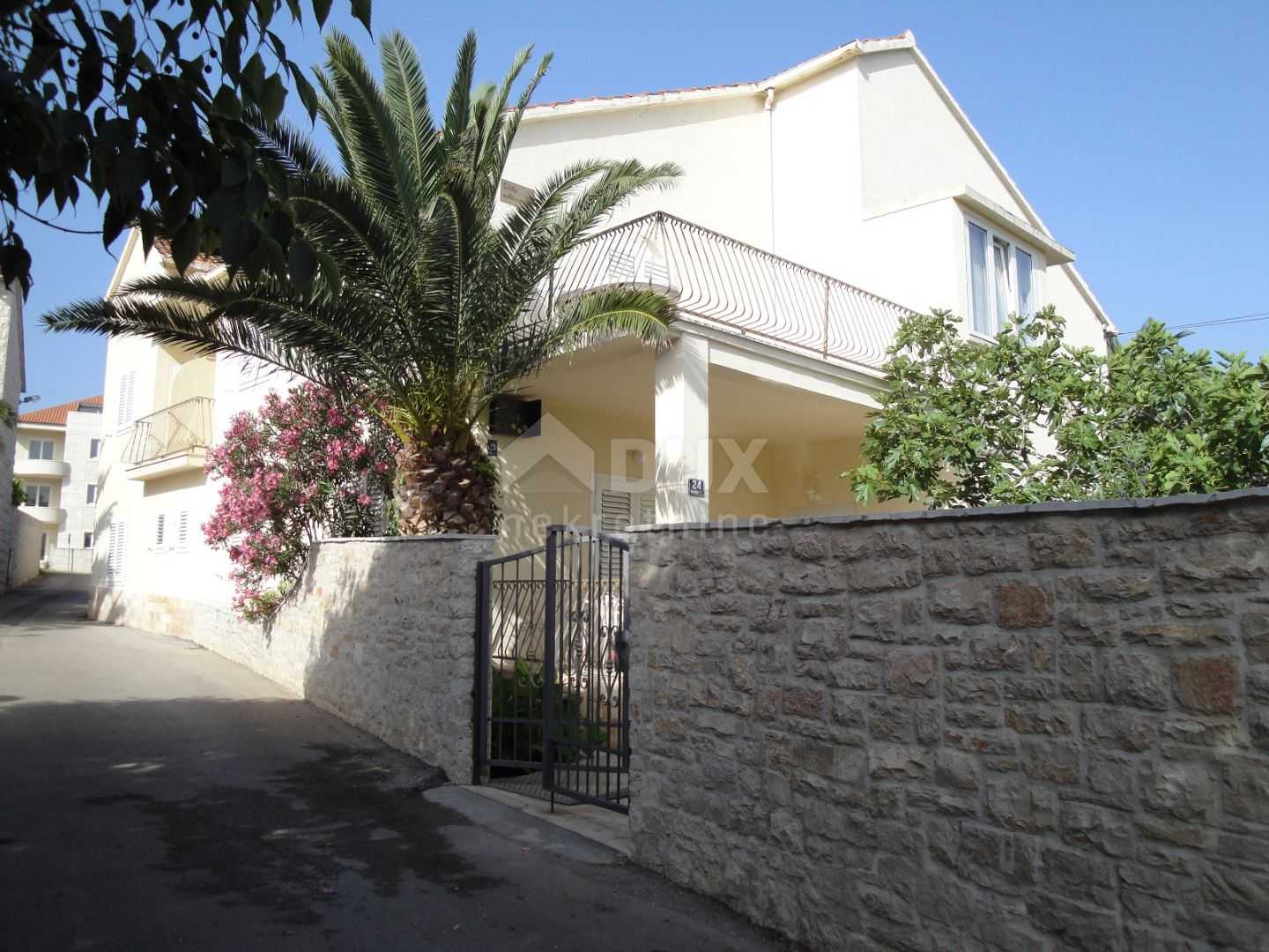 Talo sisään Supetar, Split-Dalmatia County 10873455