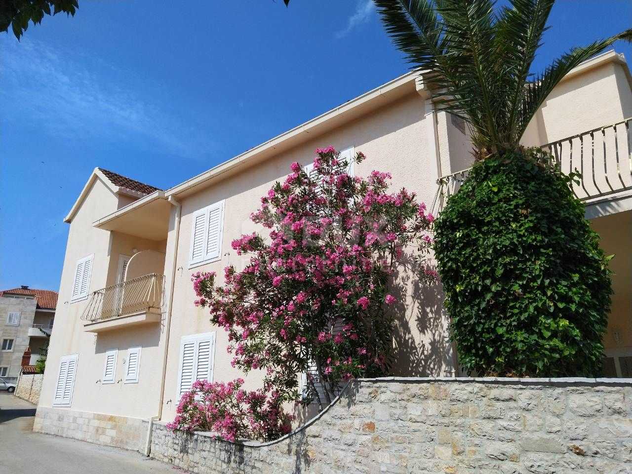 House in Supetar, Split-Dalmatia County 10873455