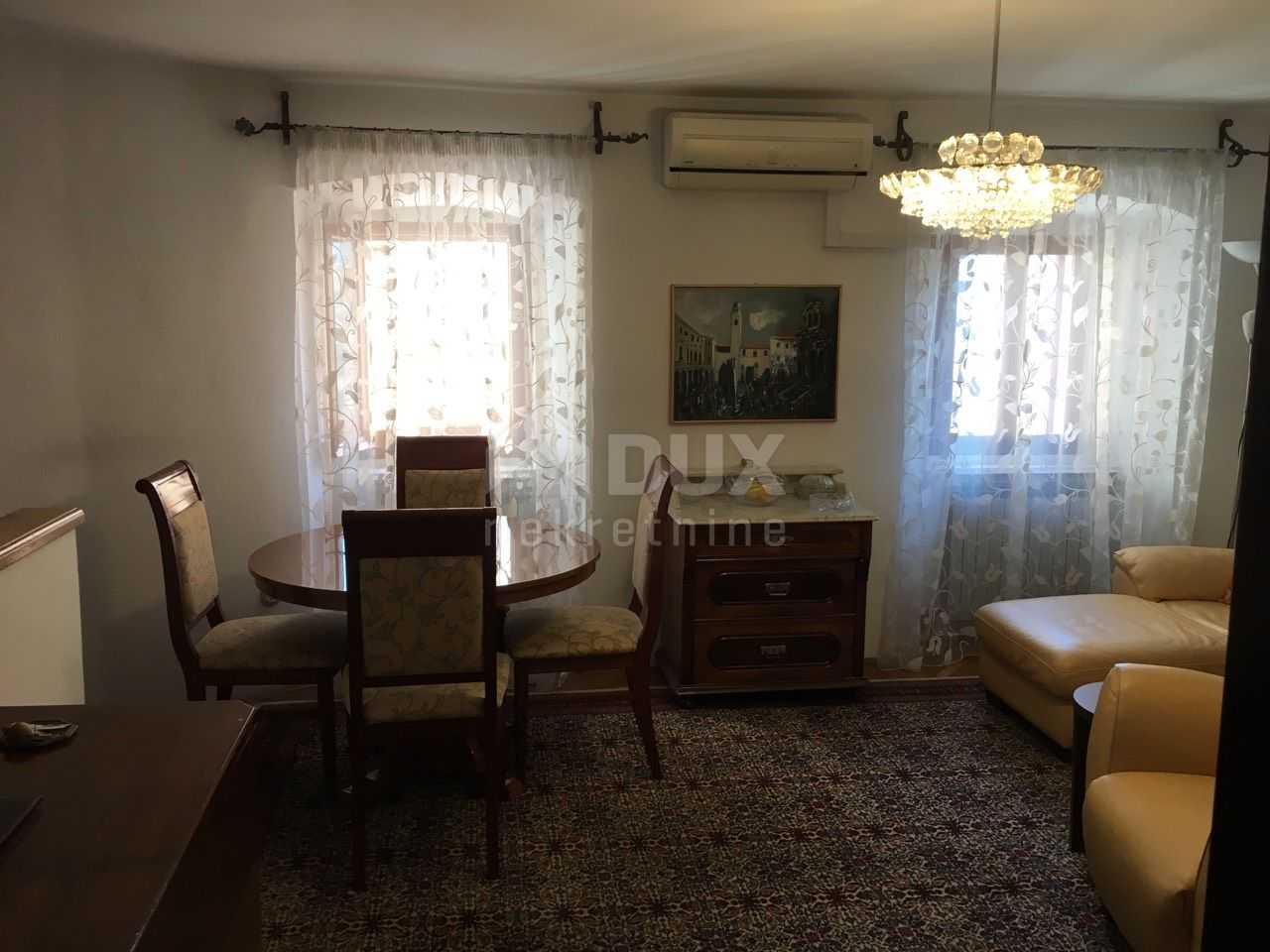 بيت في Bakar, Primorsko-Goranska Zupanija 10873500