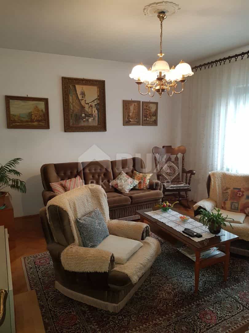 Haus im Turan, Primorsko-Goranska Zupanija 10873536