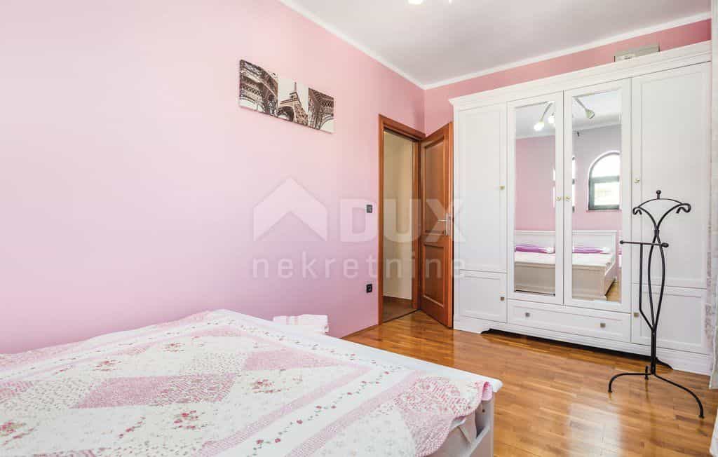 casa en Rijeka, Primorsko-goranska županija 10873583