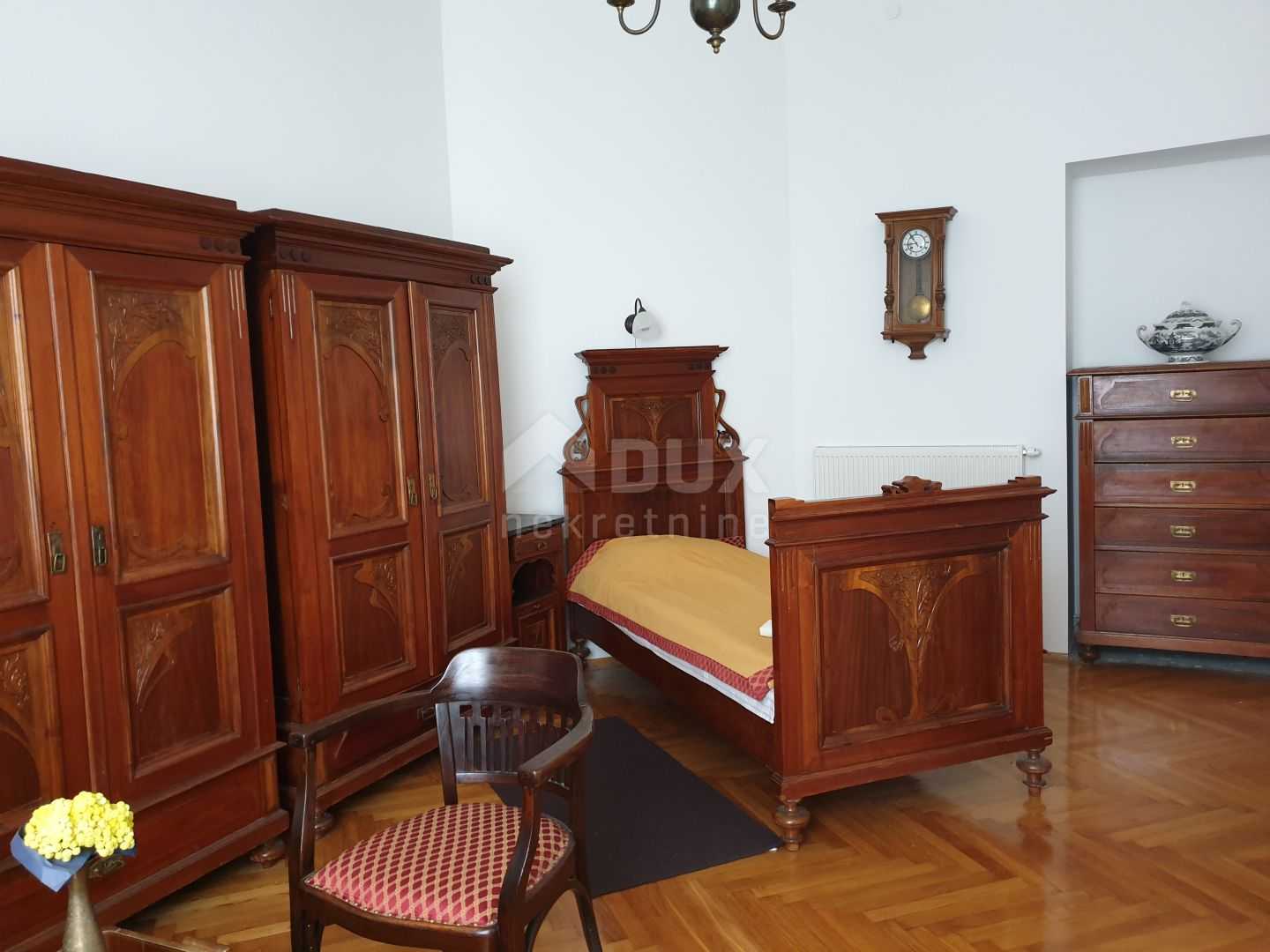 Condominium in , Primorje-Gorski Kotar County 10873620