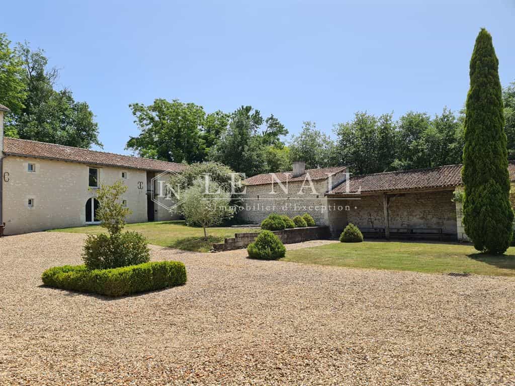 casa no Chinon, Centro-Val de Loire 10875014