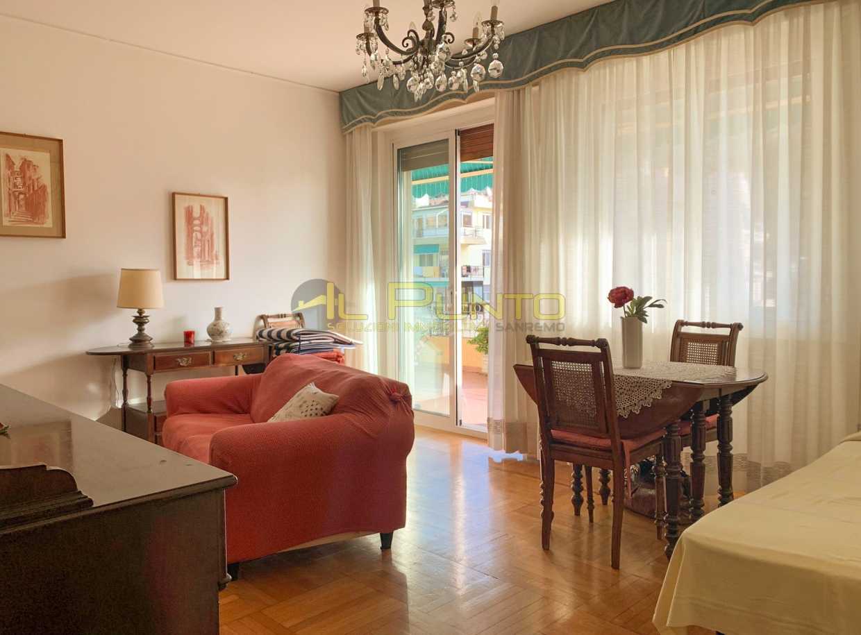 Condominium in Quiliano, Liguria 10875649