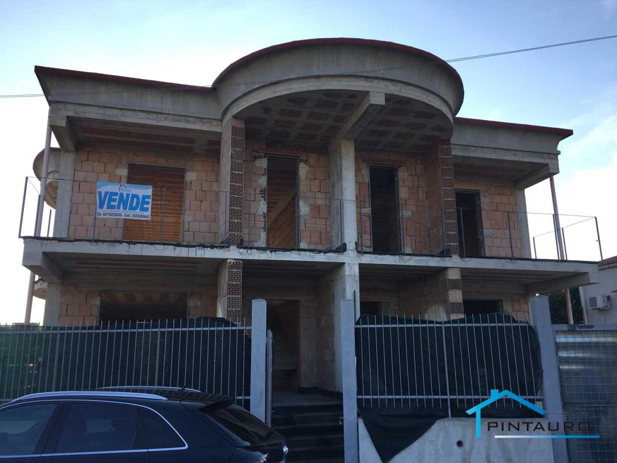 Hus i Acerra, Campania 10875993
