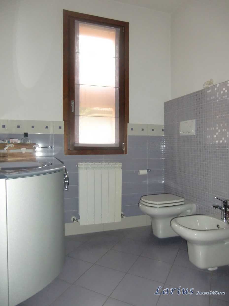 Condominium in , Lombardy 10876027