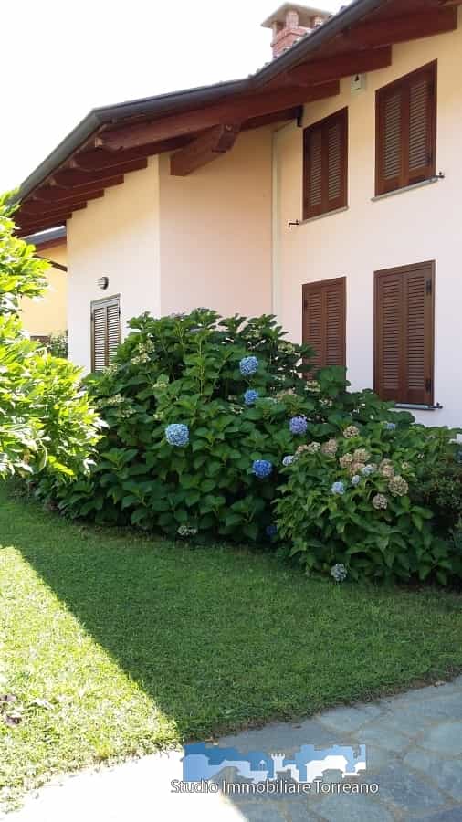 House in Rivoli, Piedmont 10876067