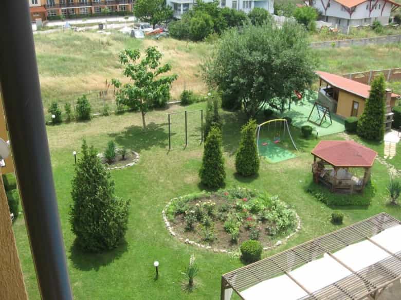 Condominium in Aheloy, Burgas 10876708
