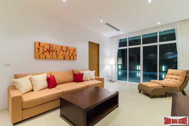 Condominium in Ban Khok Yang, Phuket 10877638