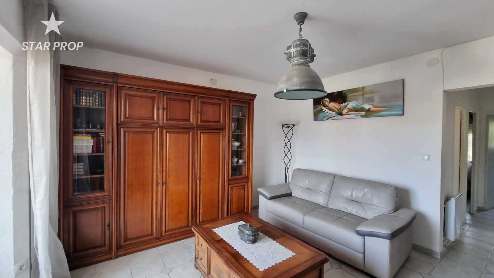公寓 在 Llançà, Catalunya 10879035