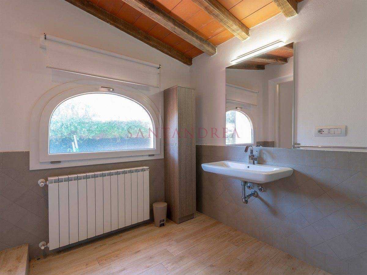 Rumah di Orbetello, Tuscany 10879098