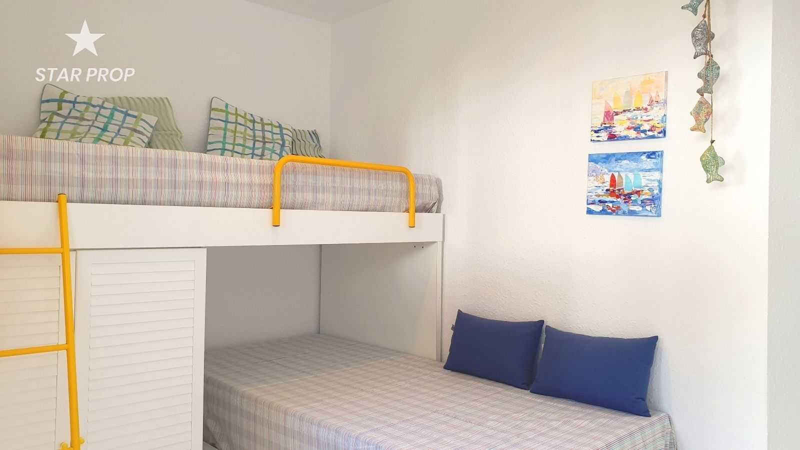 公寓 在 Llançà, Catalunya 10880609