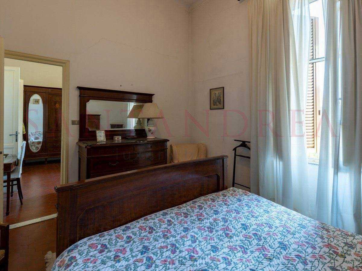 House in Viareggio, Tuscany 10880786