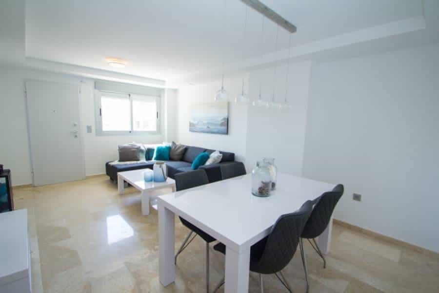 Condominium in Campoamor, Valencia 10881851
