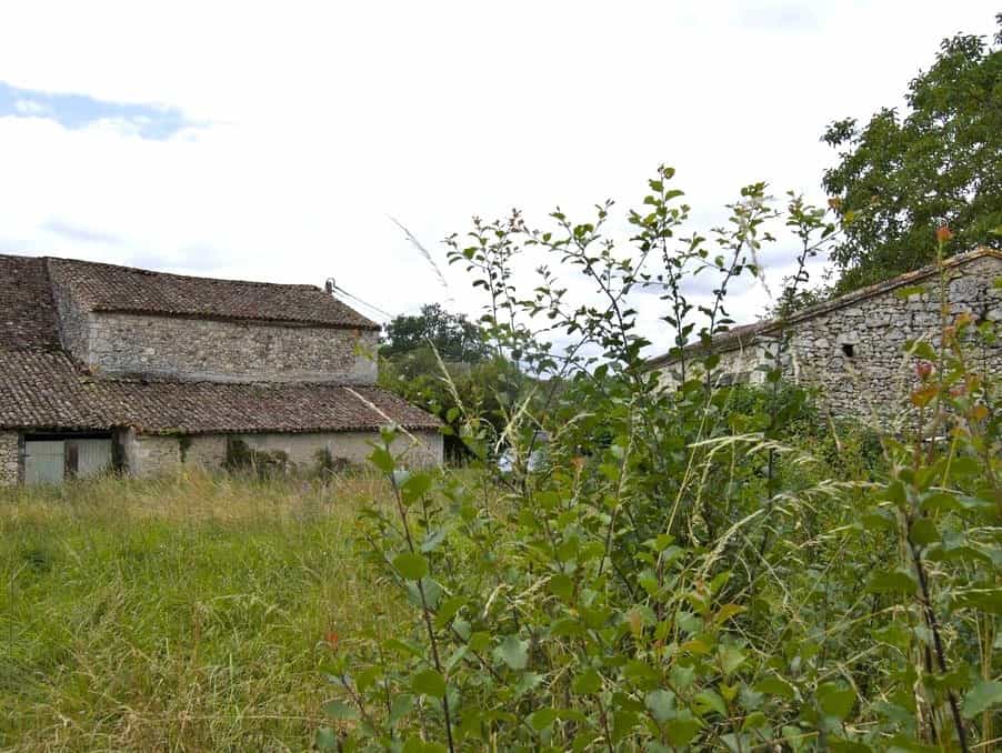 Haus im Saint-Léon-d'Issigeac, Nouvelle-Aquitaine 10882405
