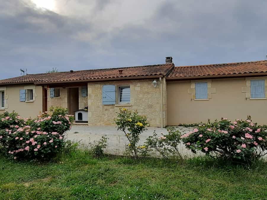σπίτι σε Saint-Jean-d'Eyraud, Nouvelle-Aquitaine 10882448
