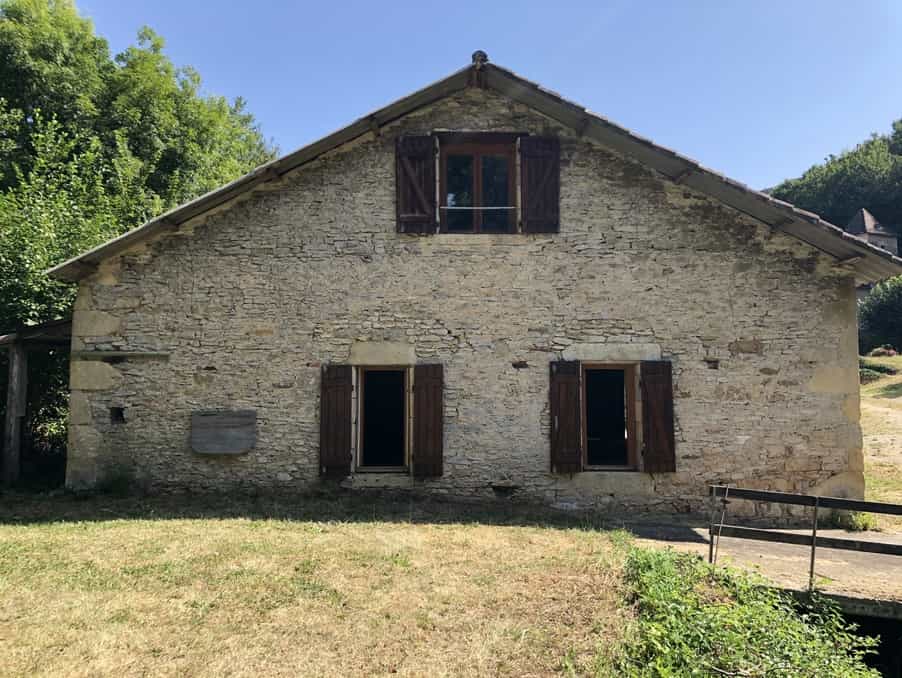 Rumah di Blanquefort-sur-Briolance, Nouvelle-Aquitaine 10882497