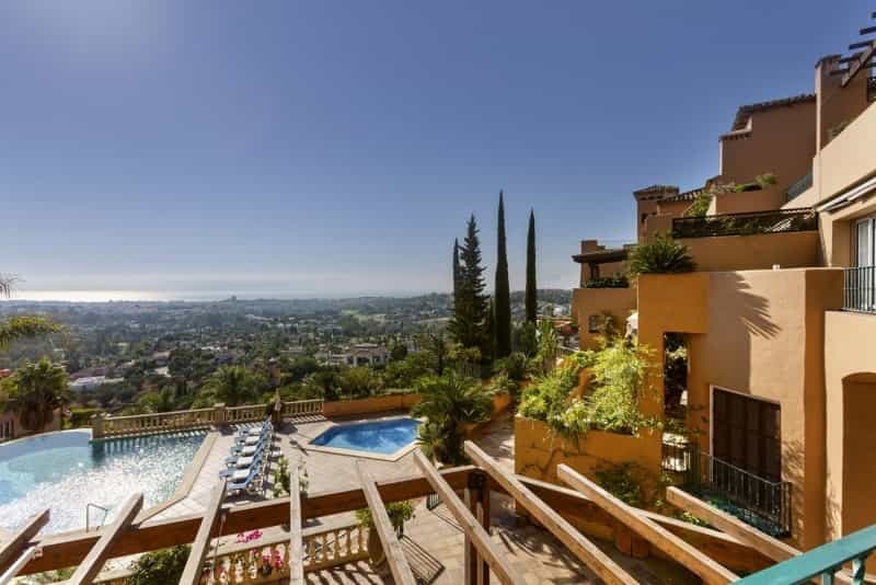 Eigentumswohnung im Marbella, Andalucía 10882866