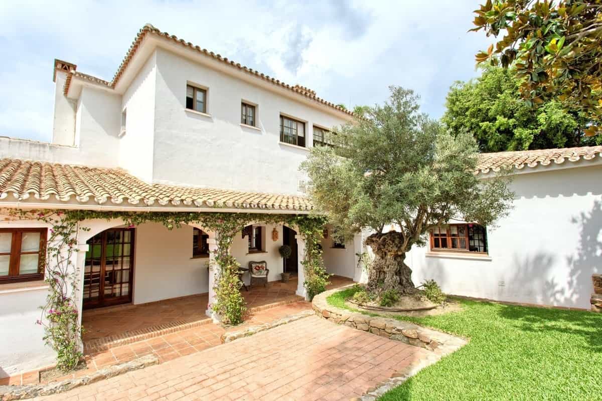 Haus im Alhaurin el Grande, Andalusien 10883300