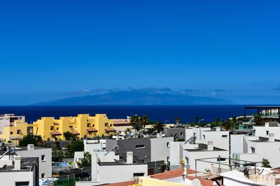 Condominium in Adeje, Canarias 10884364