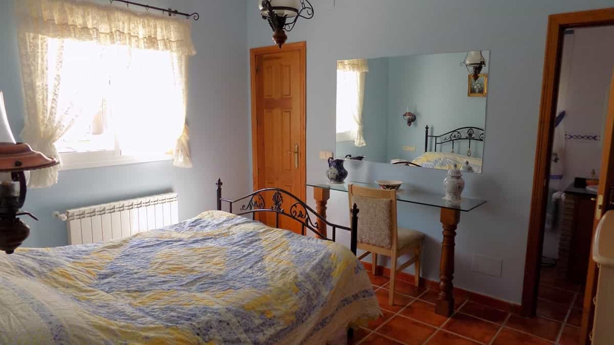Dom w Yunquera, Andaluzja 10884419