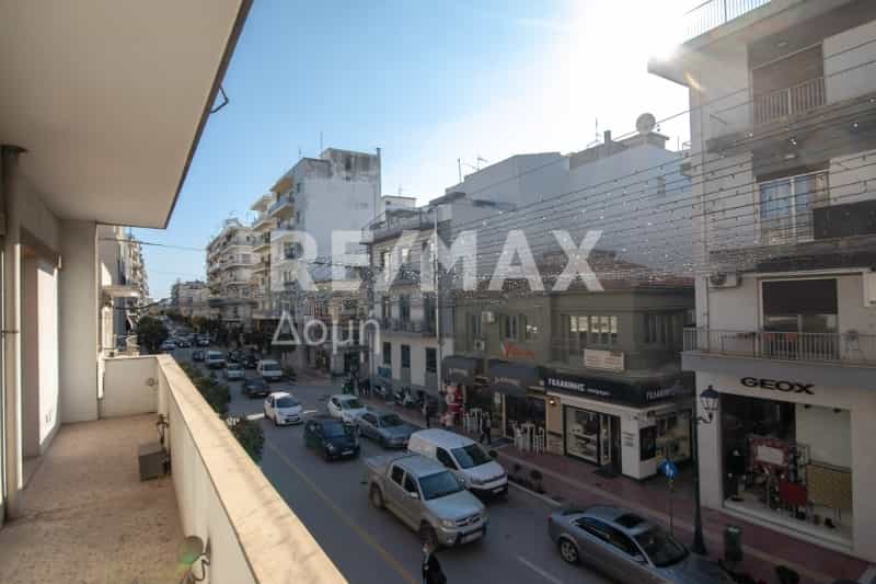 Condominium dans Volos,  10884436