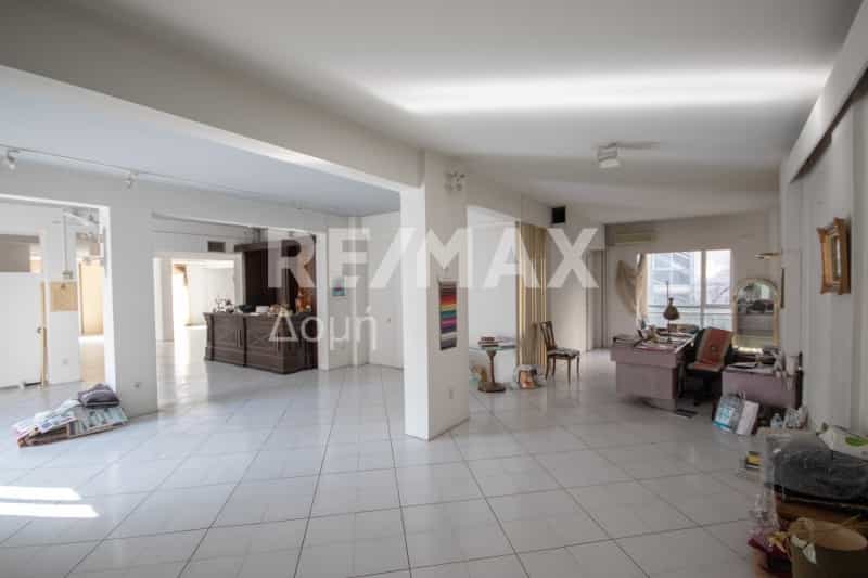 公寓 在 Volos,  10884436