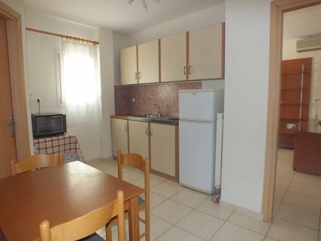 Condominium in Volos,  10884507