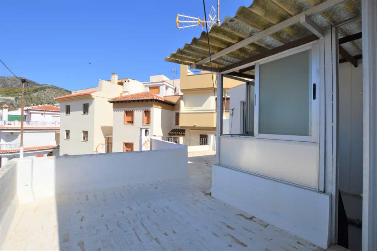 House in Velez de Benaudalla, Andalusia 10884879