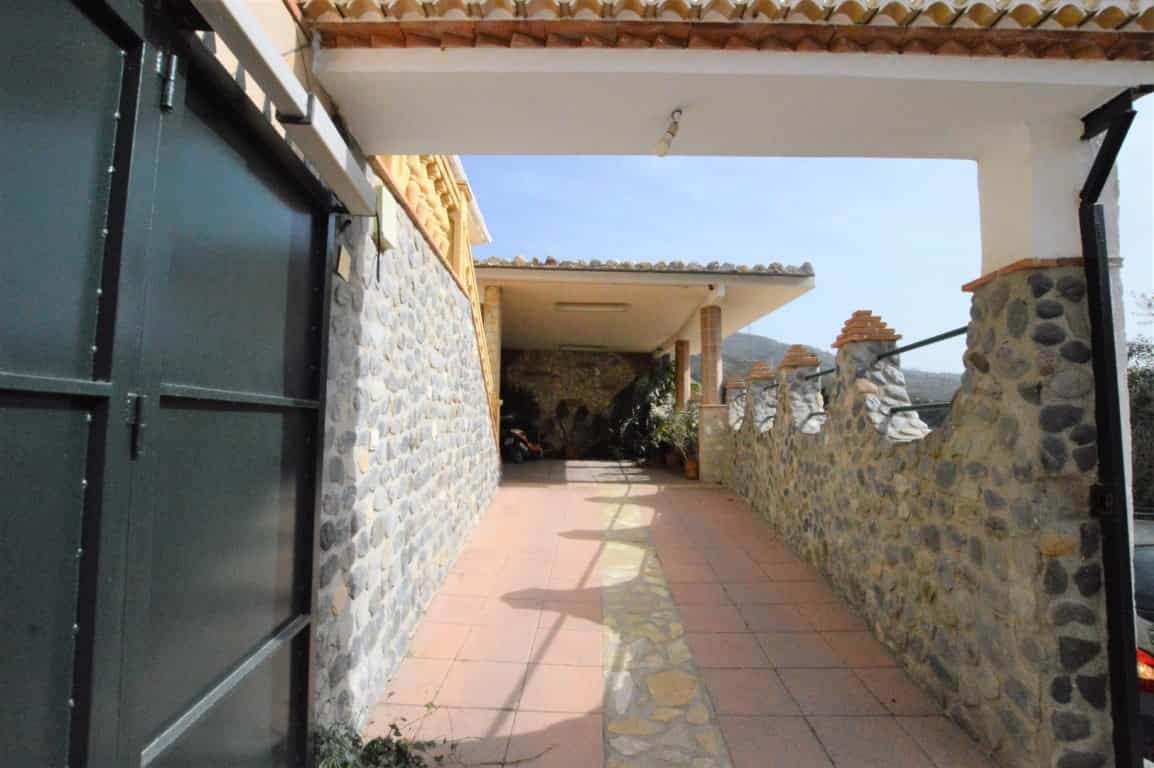 Dom w Orjiva, Andaluzja 10884894
