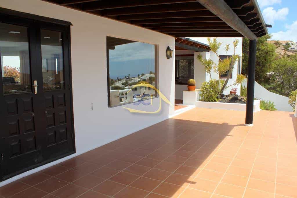 House in Teguise, Canary Islands 10885292