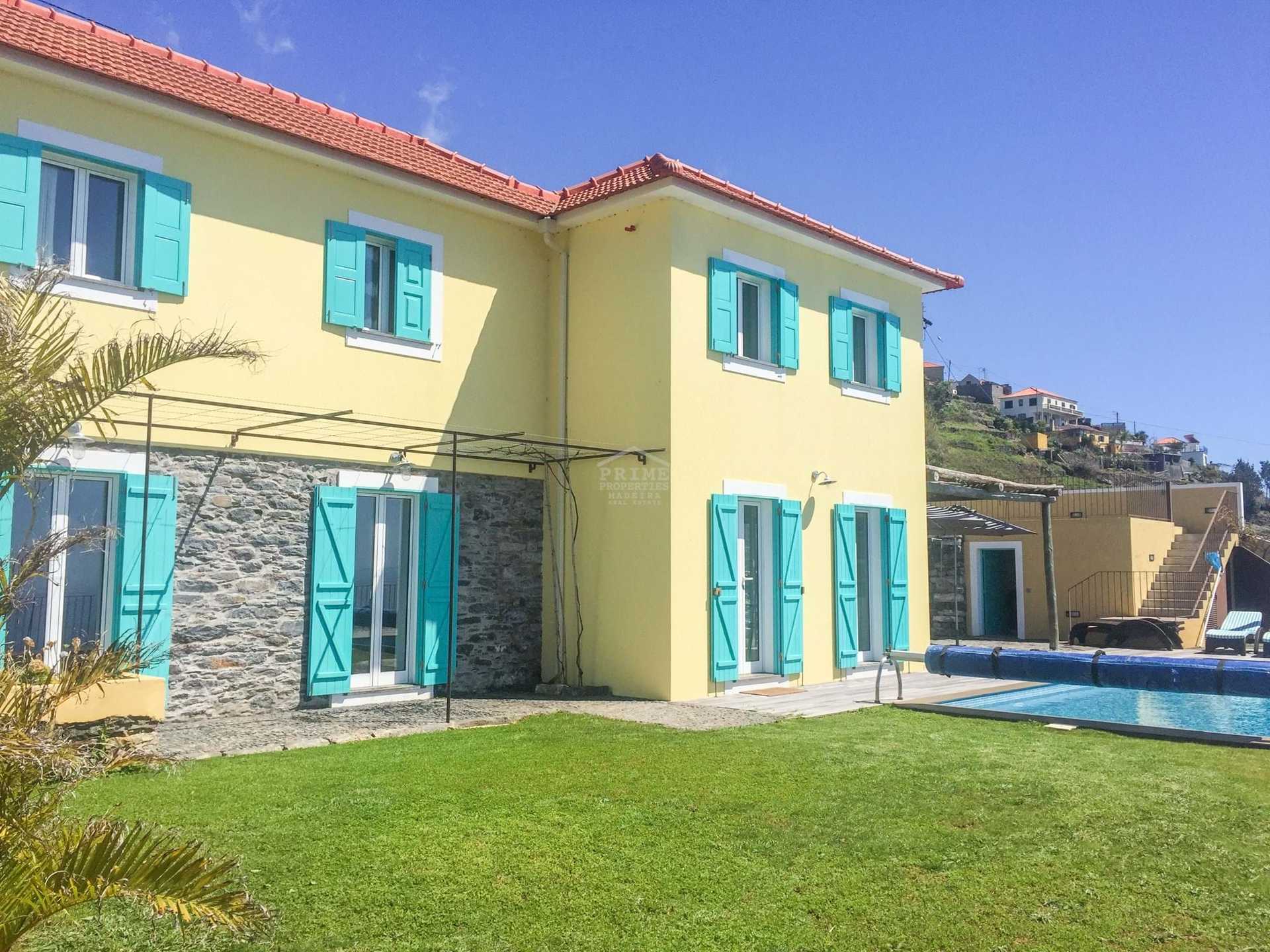 House in Paul do Mar, Madeira 10885419