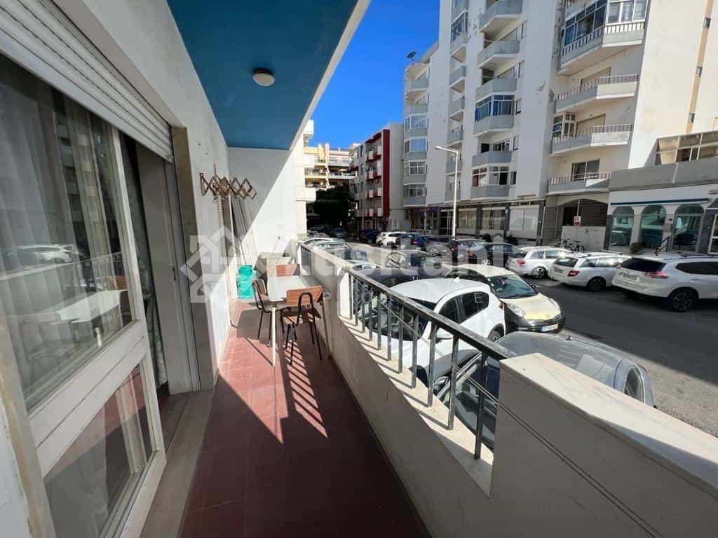 Condominium in Quarteira, Faro 10885914