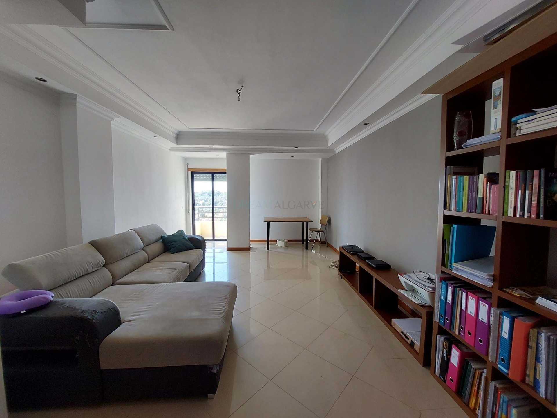 Condominium in Cabeco do Mocho, Faro 10887266