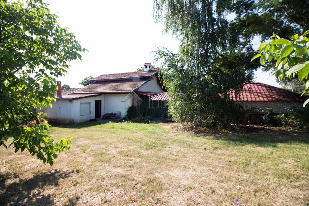 House in Borovo, Ruse 10887491