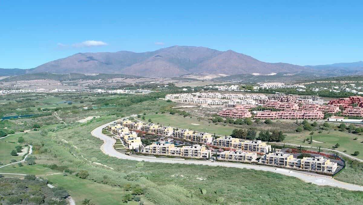 Condominium in San Luis de Sabinillas, Andalusia 10887690
