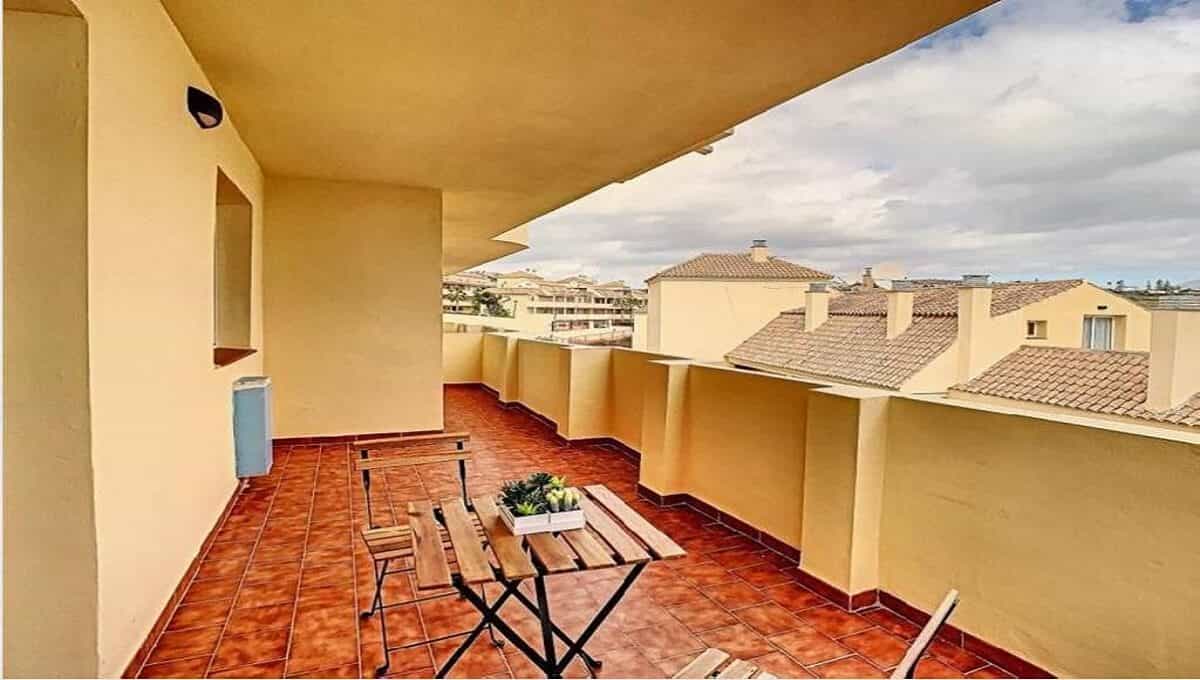 Condominium in Castillo de Sabinillas, Andalusia 10887843
