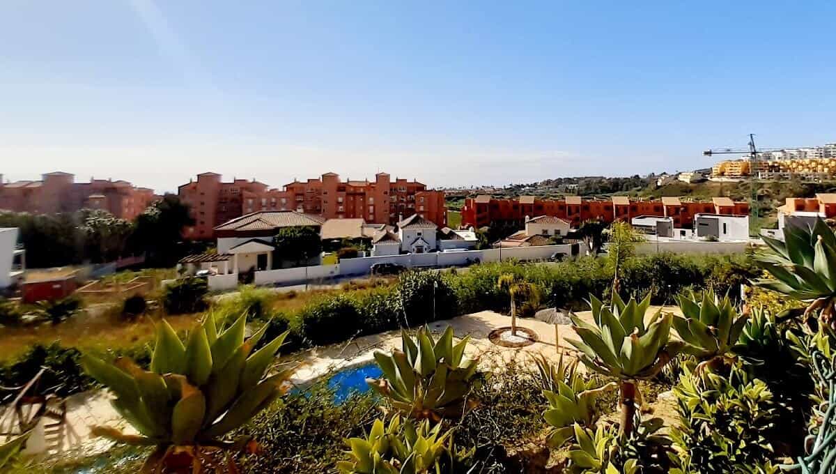 Condominium in Manilva, Andalucía 10888150