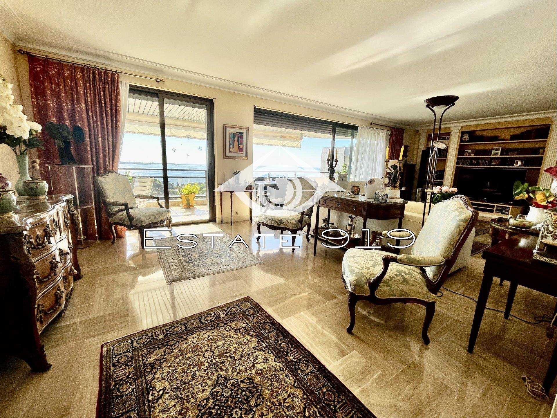 公寓 在 Cannes, Alpes-Maritimes 10889335