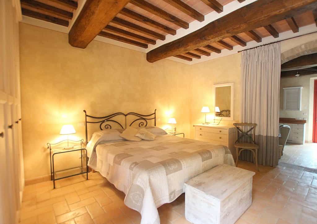 Квартира в San Gimignano, Tuscany 10889577