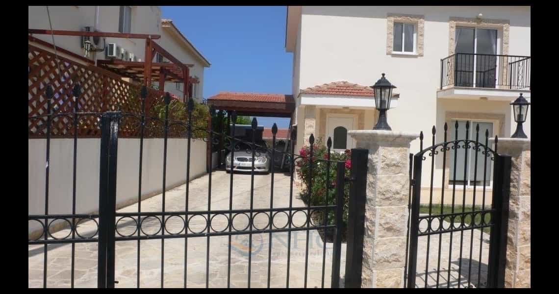 Будинок в Argaka, Paphos 10889647