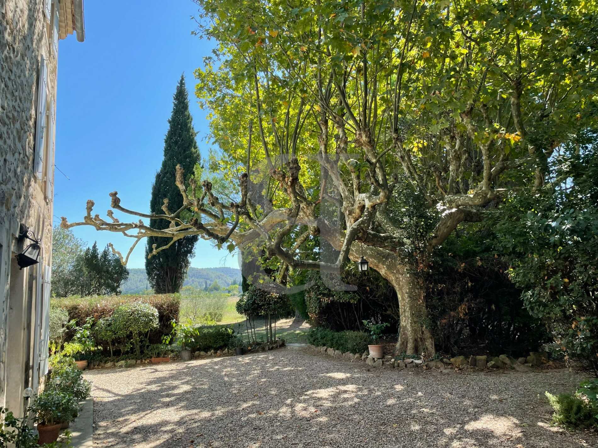 Other in Boulbon, Provence-Alpes-Cote d'Azur 10889987