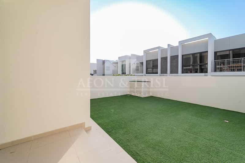 Rumah di 'Ud al Bayda', Dubai 10890142