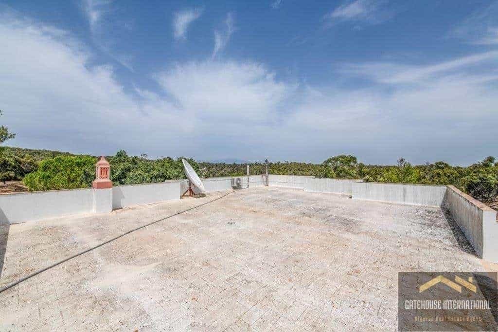 Land in , Faro District 10890265